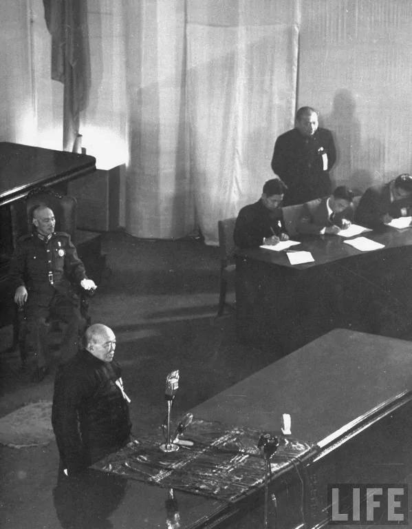 签完后蒋介石笑了 1946南京制宪会议（下）