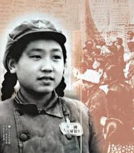 孤军奋战的她