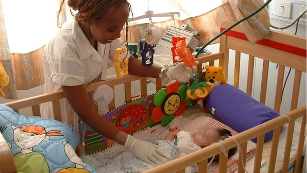 耶路撒冷的霍爾佐格醫院加護病房共收治100多名常年靠呼吸機維持生命的病人，其中包括嬰兒。