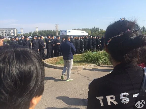大慶油田數千職工子女連日示威遭毆打抓捕