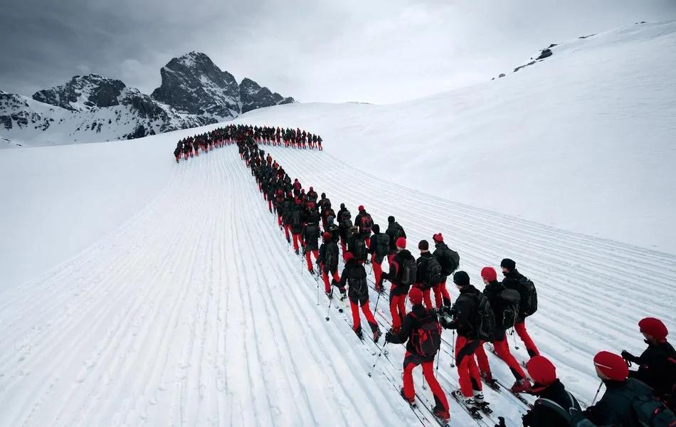摄影师创意:一组令人惊叹的登山照