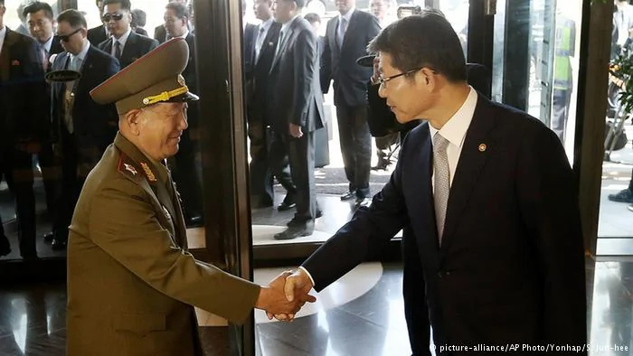 Nordkorea Treffen Hwang Pyong So, Ryoo Kihl-jae