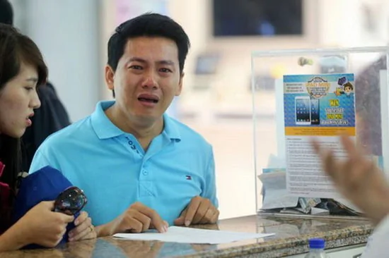 越南工人買iPhone6被訛詐7000元跪地哭求退款