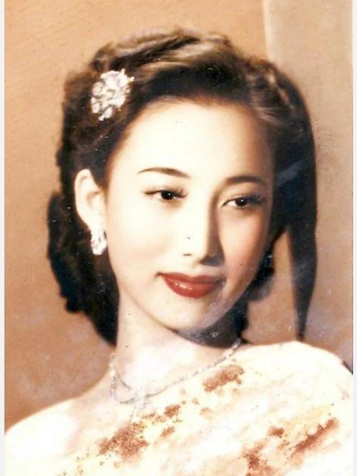 文革期间不忍凌辱含恨自杀的十大美女