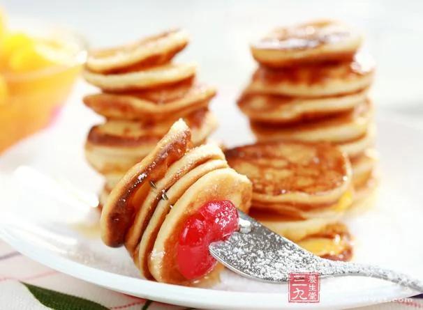 饮食误区 小心伤害眼睛的三种食物