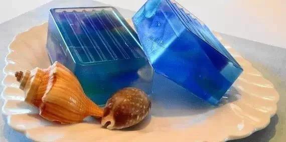 用肥皂洗澡吧 十年后再知道就晚了