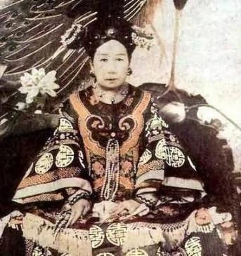 揭秘:慈禧也掉发看御医如何治脱发