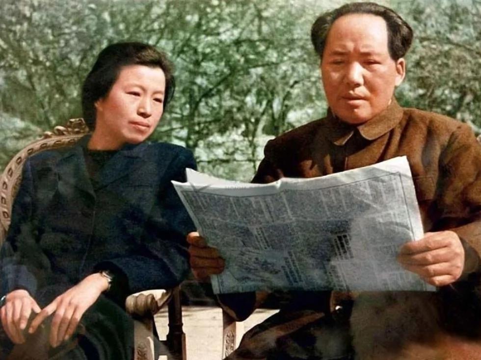 秘书披露江青亲情世界 性格孤僻无人可亲