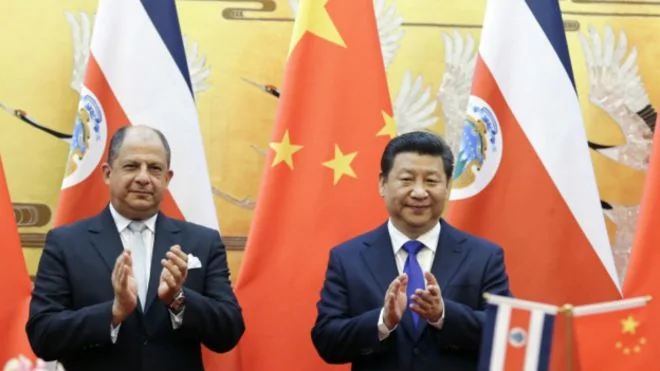 哥斯大黎加總統索利斯（左）與中共國家主席習近平