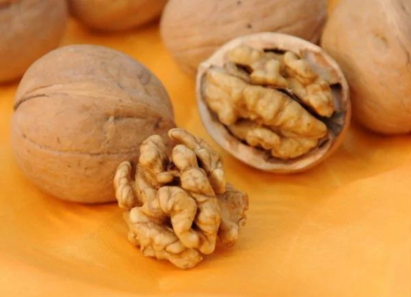 小妙招:常见食物如何去壳剥皮