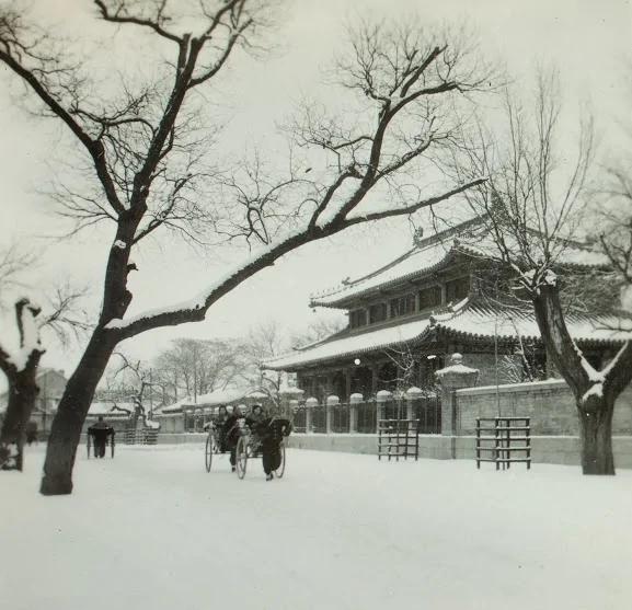 一个被遗忘的中国:摄于1933至1949年