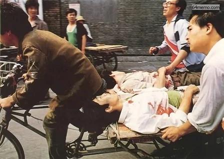 天津坦克第一师 突入北京城轧死11人