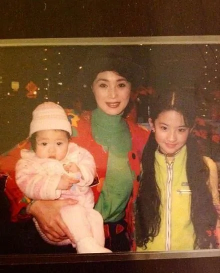 劉亦菲的小姨和她女兒、劉亦菲