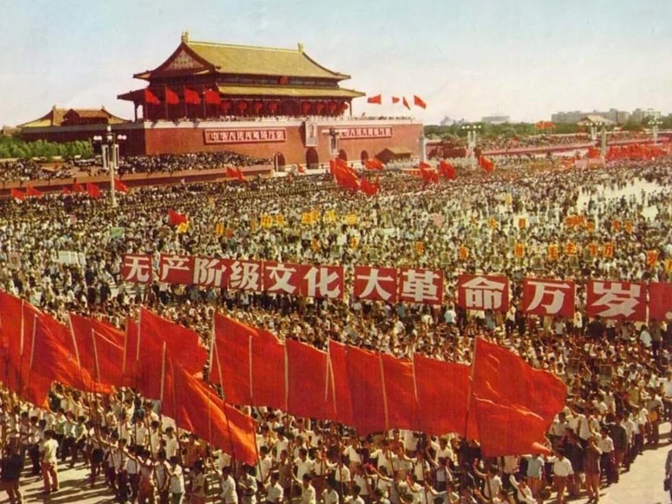 毛泽东规则:只许左派造反 不许右派翻天