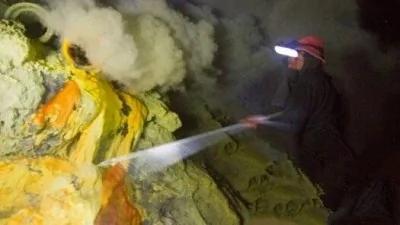 唐山大地震前的预兆 你信老天还是中共?