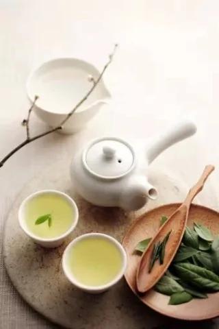 吃太撑睡不好?就想半夜喝口茶助消化