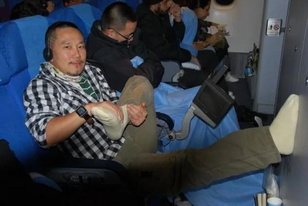 妙招:教你坐长途飞机如何消除疲劳