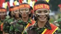 在印尼，年龄在18至20岁的高中女生在投考军队或警察职位时，必须接受“贞洁测试”。