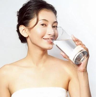 史上最健康的喝水方法,喝了这么多年了还是第一次见!