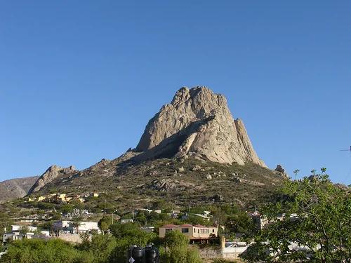 地球上十大壮观巨石山