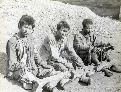 恐怖图!慎入 义和团红灯照真相“圣母”出身竟是低级妓女