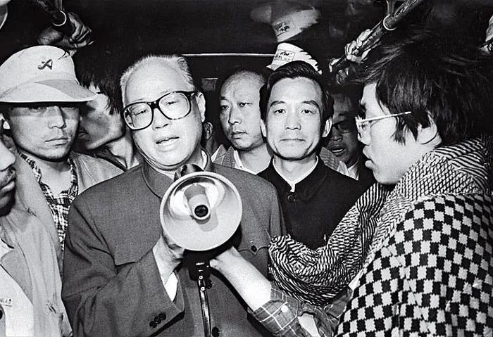 10 张不能忘怀的“六四”旧照片