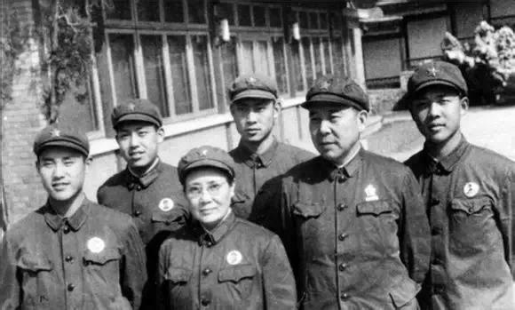 黄永胜之子谈当年中南海最大的斗争