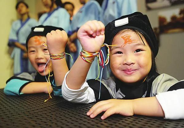 都来学学端午怎么过:民俗学家手把手教你