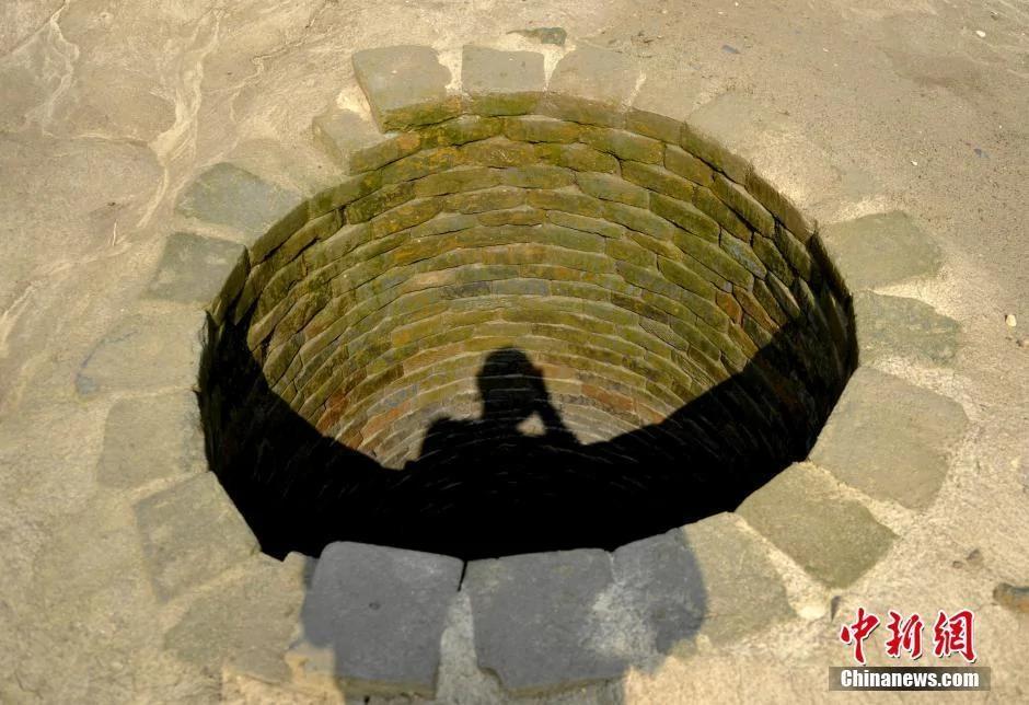 成都工地发现盛唐园林遗址 挖出千年古井