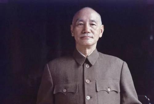 十年文革期间,蒋介石在台湾干些什么?