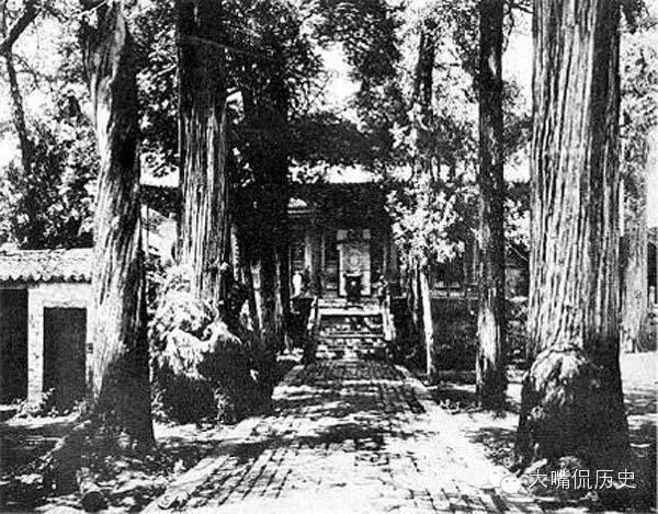 95年前一个日本人在少林寺拍到了什么?现在再也不可能看到了