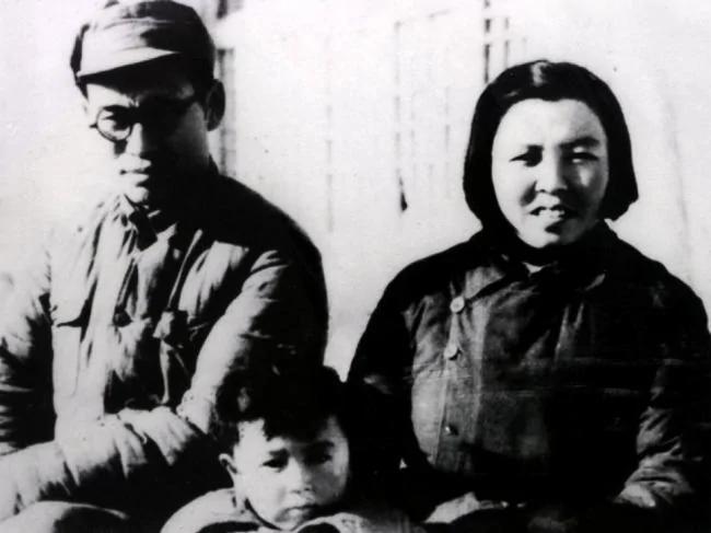 高岗死前绝望致信毛泽东 信封上有血迹