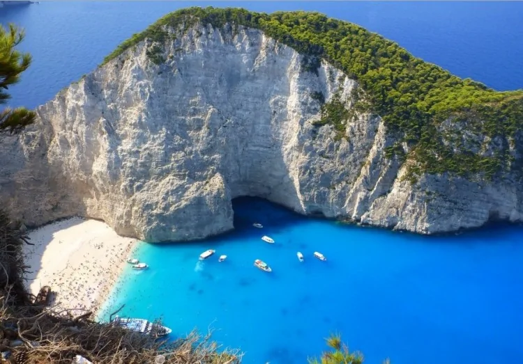 世界最美的海灘—希臘沉船灣Navagio2
