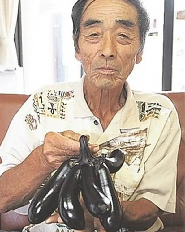 日福岛核灾,四年后蔬果仍呈畸形怪异样