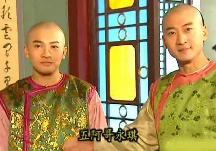 看心机boy福尔康是如何介绍自己的,当年我们还是太单纯了