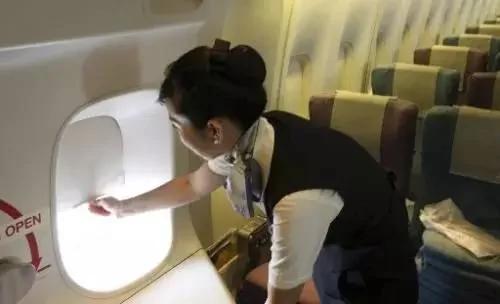 你都知道吗?空姐不会告诉你的飞机安全法则