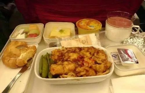 你都知道吗?空姐不会告诉你的飞机安全法则