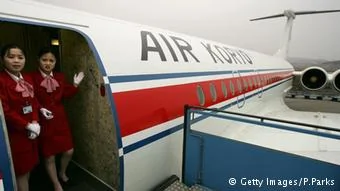 Nordkorea Fluglinie Air Koryo Stewardessen Flugbegleiter Flugzeug Maschine Airline