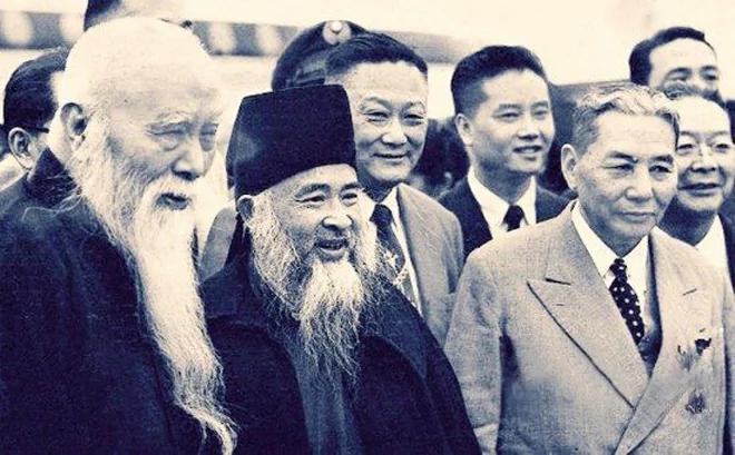 张大千当年在敦煌 是如何疯狂破坏壁画的?