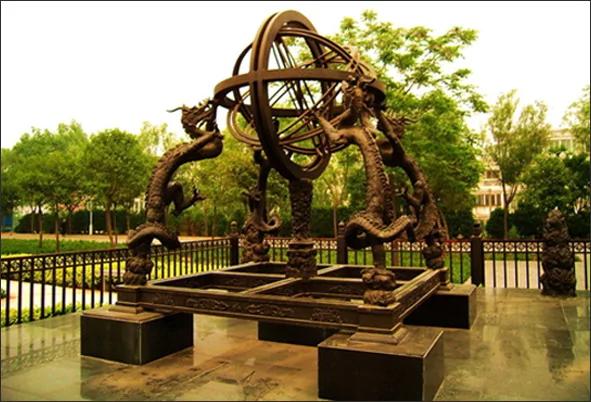 敬信天道的东汉科学家张衡