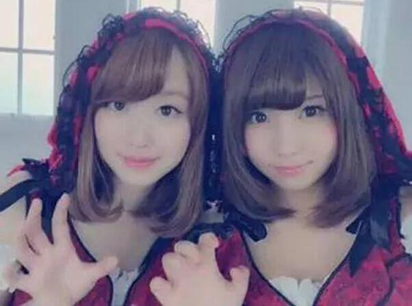 涨姿势!日本妹纸十大自拍经典pose