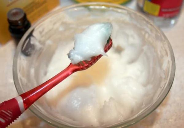 美白牙膏根本没用?最厉害的其实就在你身边,这种天然良方太好用了!