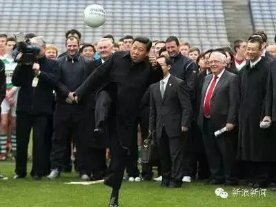 2012年，時任中國國家副主席習近平訪問愛爾蘭時參觀當地一個體育運動協會。