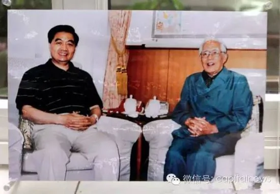 媒体:朱镕基又回清华他到底许诺了什么？