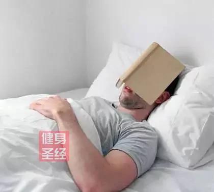 睡前一小时做6件事多活10年,赚了!