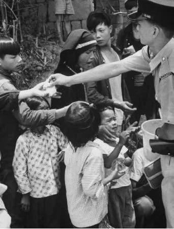 人民会用脚投票:中共统治下长达30年逃港潮