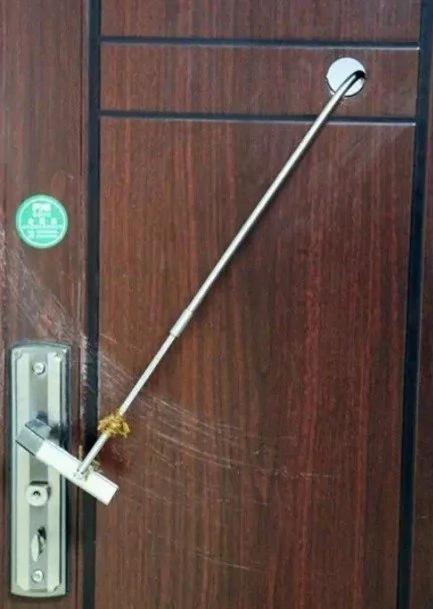 太可怕了!门上猫眼会让你曝露在危险中……