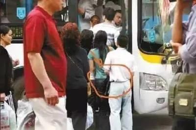 一名小偷的年终总结:你们的东西就是这样被我偷走的!