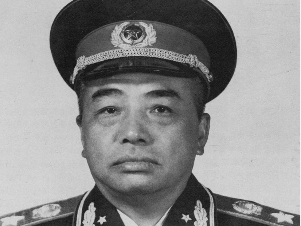 彭德怀拒绝与彭真等人合影的内情