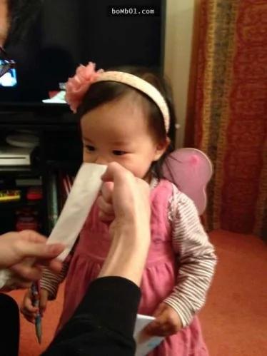 必学!让小孩乖乖吸鼻涕的方法简直太棒了